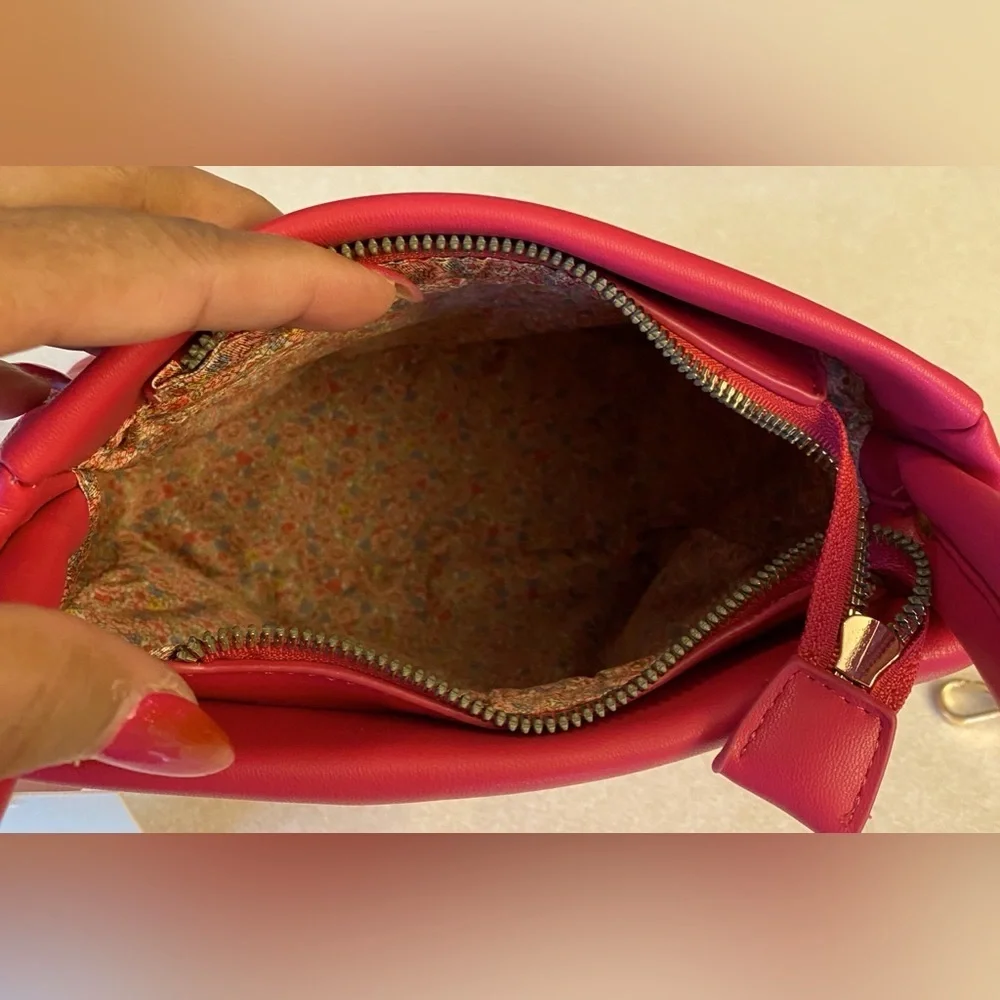 COACH Cherry Red Signature Swing Pleated Adjustable Crossbody/Shoulder Bag, EUC - Picture 14 of 16